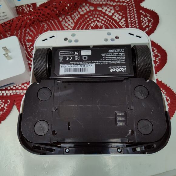 iRobot Braava Jet 240 Mopping Robot + Battery & Charger Untested Extras! - Picture 3 of 16